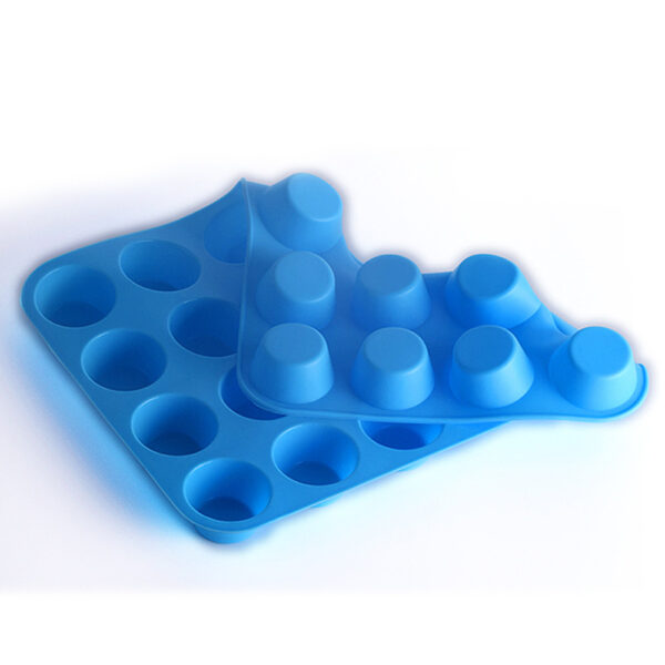 24 holes with round silicone cake mould - Image 4