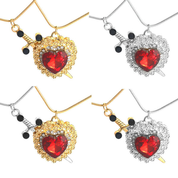 Creative Fashion Heart-shaped Pendant Diamond-embedded Love Necklace - Image 3